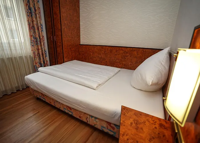 Hotel Miramar Am Roemer