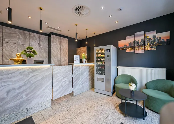 Hotel Miramar Am Roemer